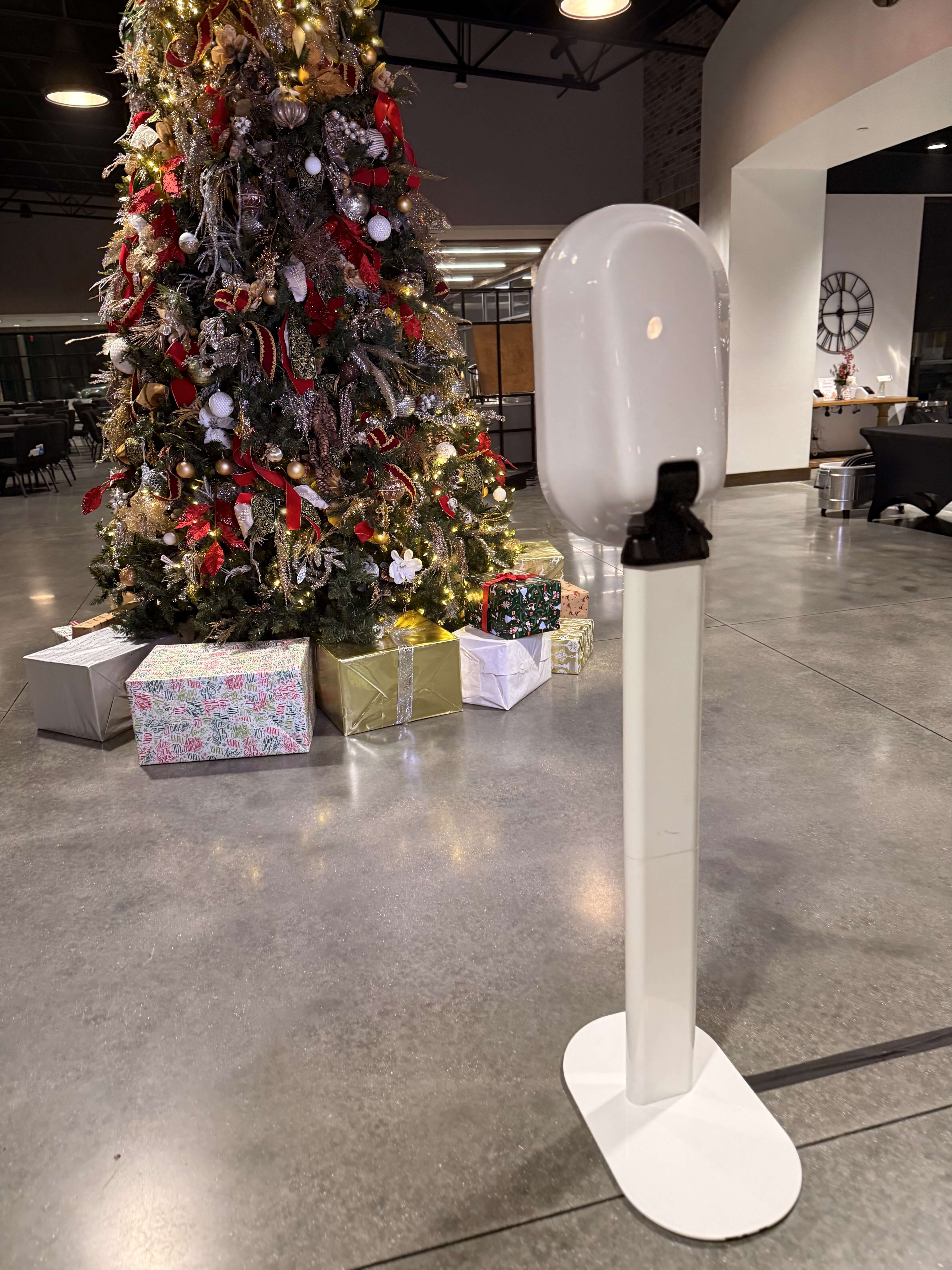 Holiday Photo Booth Ideas for Your Company Christmas Party | Lafayette Photo Booth | Ohh Snap