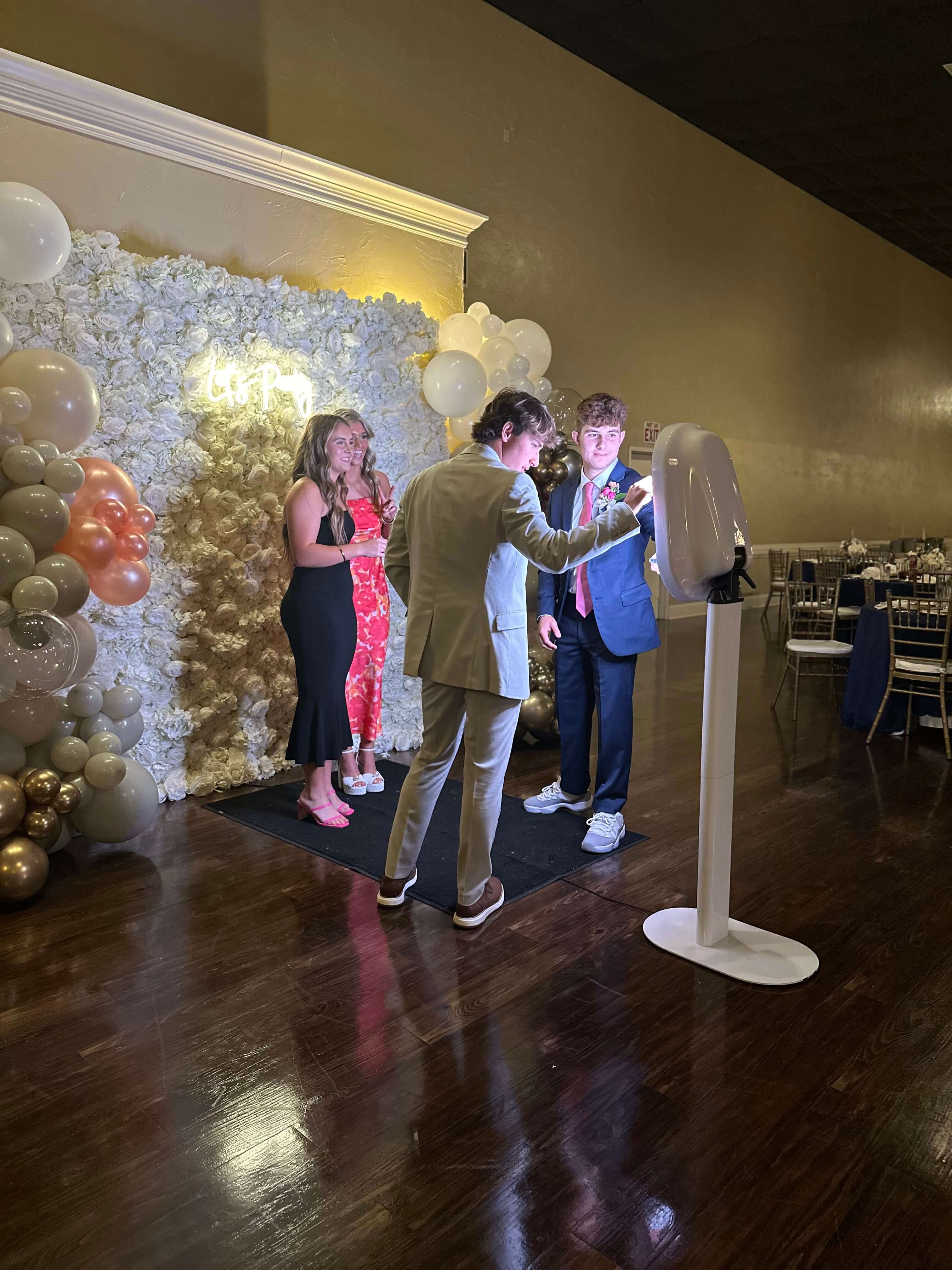 Lafayette Photo Booth |  Photo Booth Rental